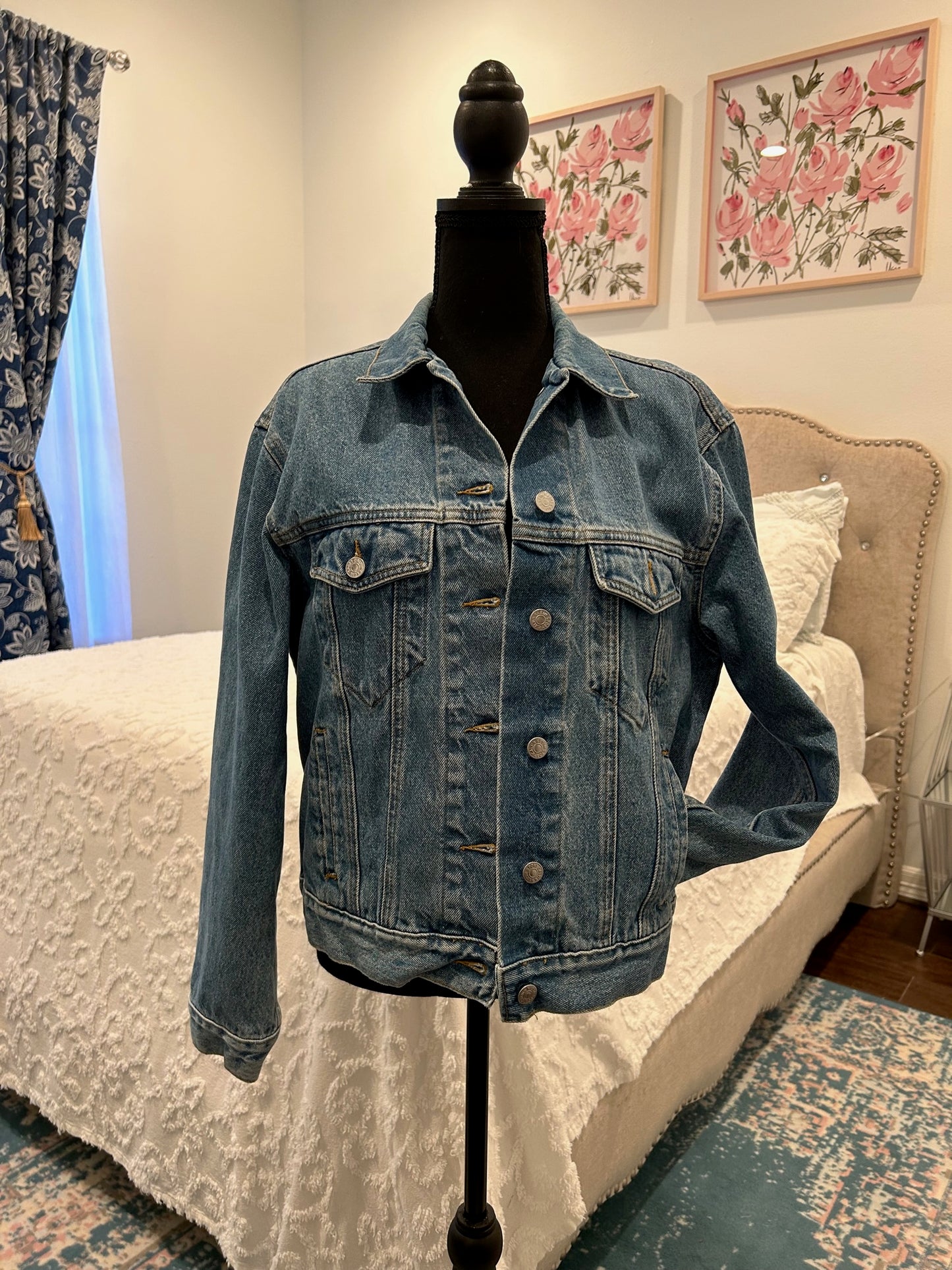 Redesigned Denim Jacket - Antique Sewing Machine (Quilted Panel)