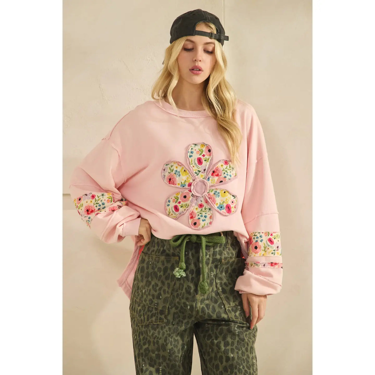 Daisy Patch Appliquéd Long-Sleeved Sweatshirt