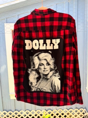 Dolly Parton (Medium)