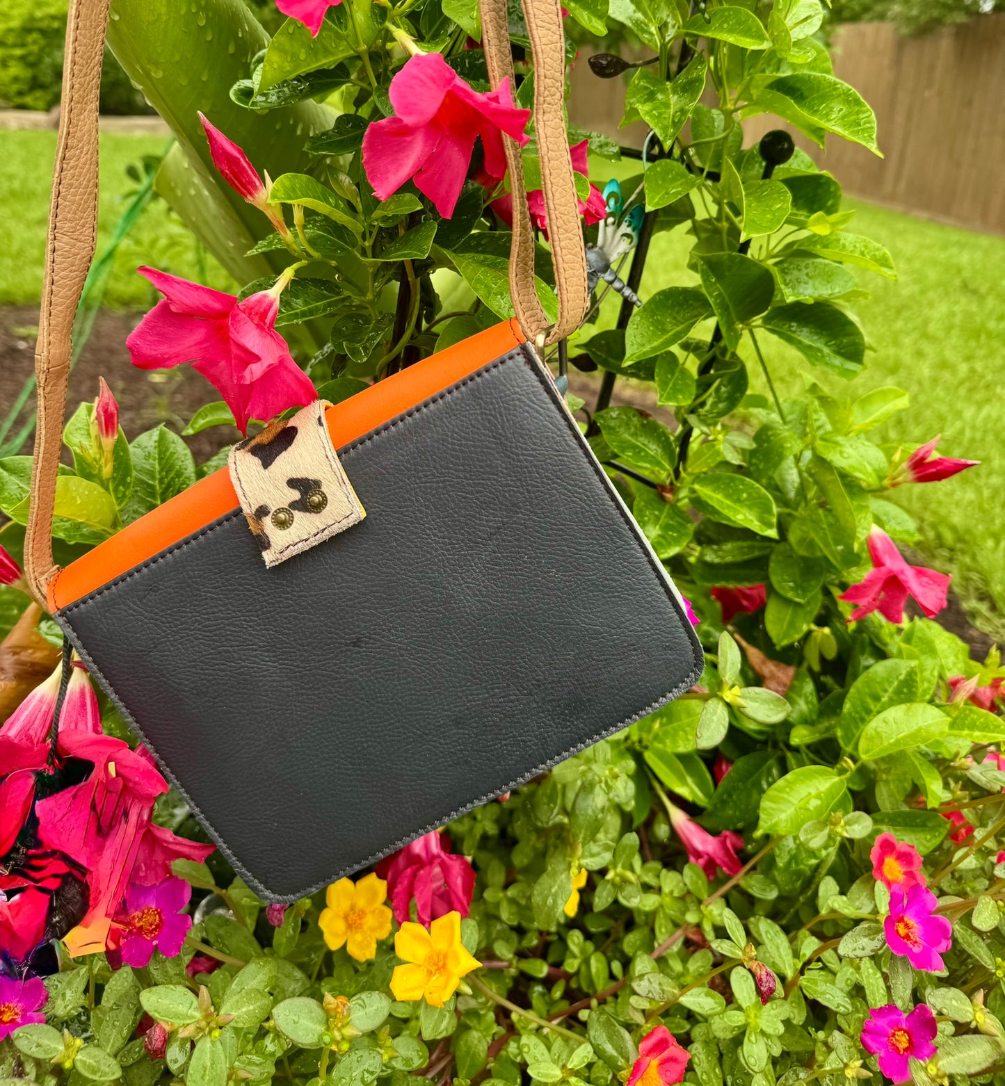 Red Grace Reversible Loop · Crossbody Bag