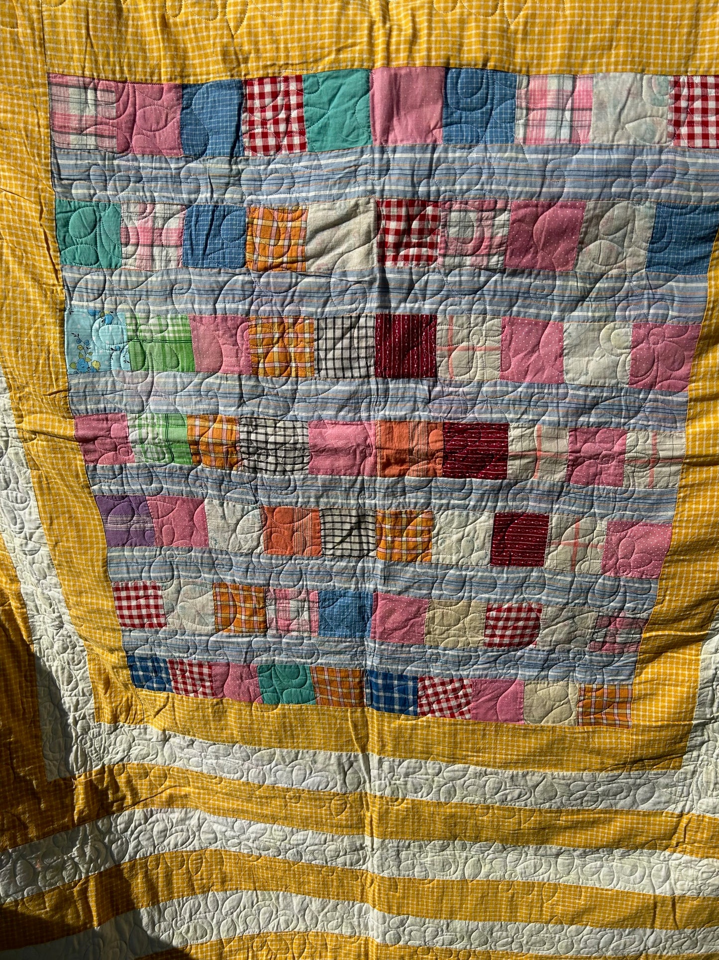Vintage Quilts - Sunshiny Days